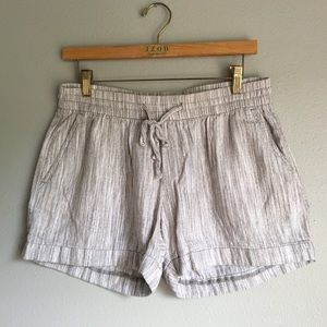 🍁 Old Navy Linen-blend shorts